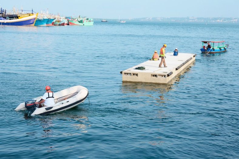 pelindo-mulai-pembangunan-marina-wisata-di-bali-dengan-peresmian-dermaga-terapung-benoa